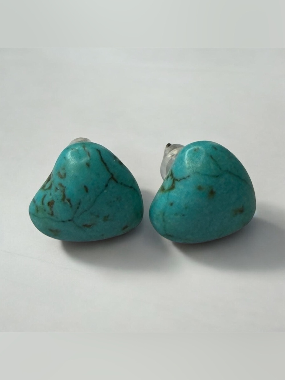 10k Gold Turquoise Heart Earrings